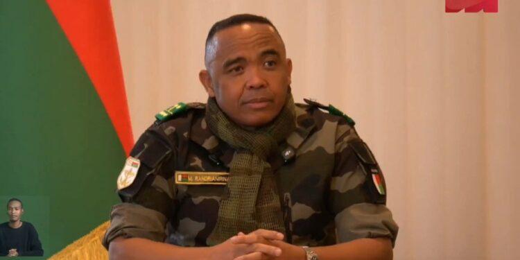 Le Colonel Michaël Randrianirina assure que les décès d’Ambohimalaza en juin 2025 étaient dus à un botulisme