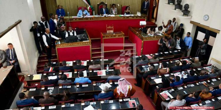 PARLEMENT – L’Assemblée nationale projette une élection de ses représentants au sein de la HCC