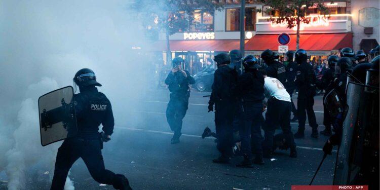 FOOTBALL – Liesse et tensions à Paris après la victoire de PSG en Ligue des champions européenne