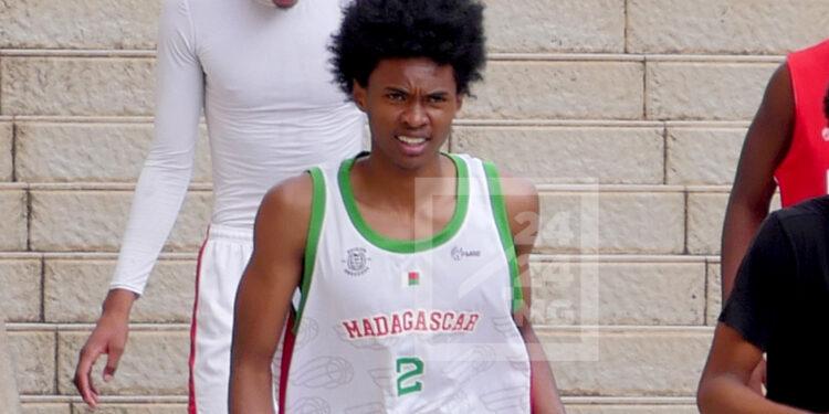 BASKETBALL – Donovan Rakotonanahary et Fabrizio Mickaël Heritiana convoqués pour la première fois avec les Ankoay seniors
